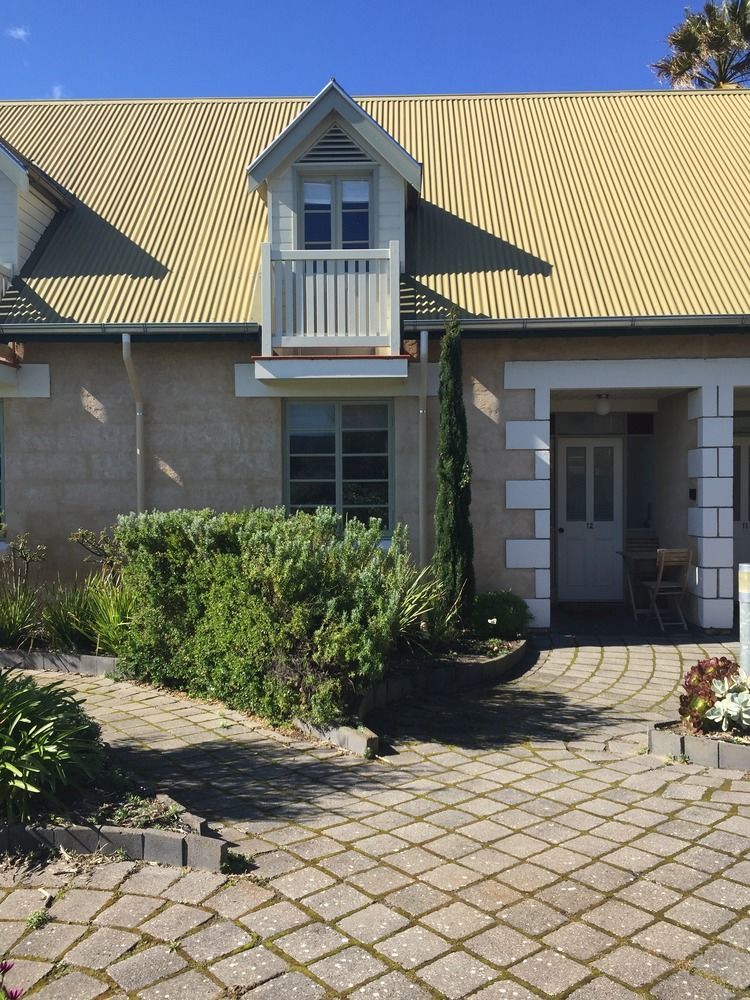 Caledonian Inn Robe Exterior foto
